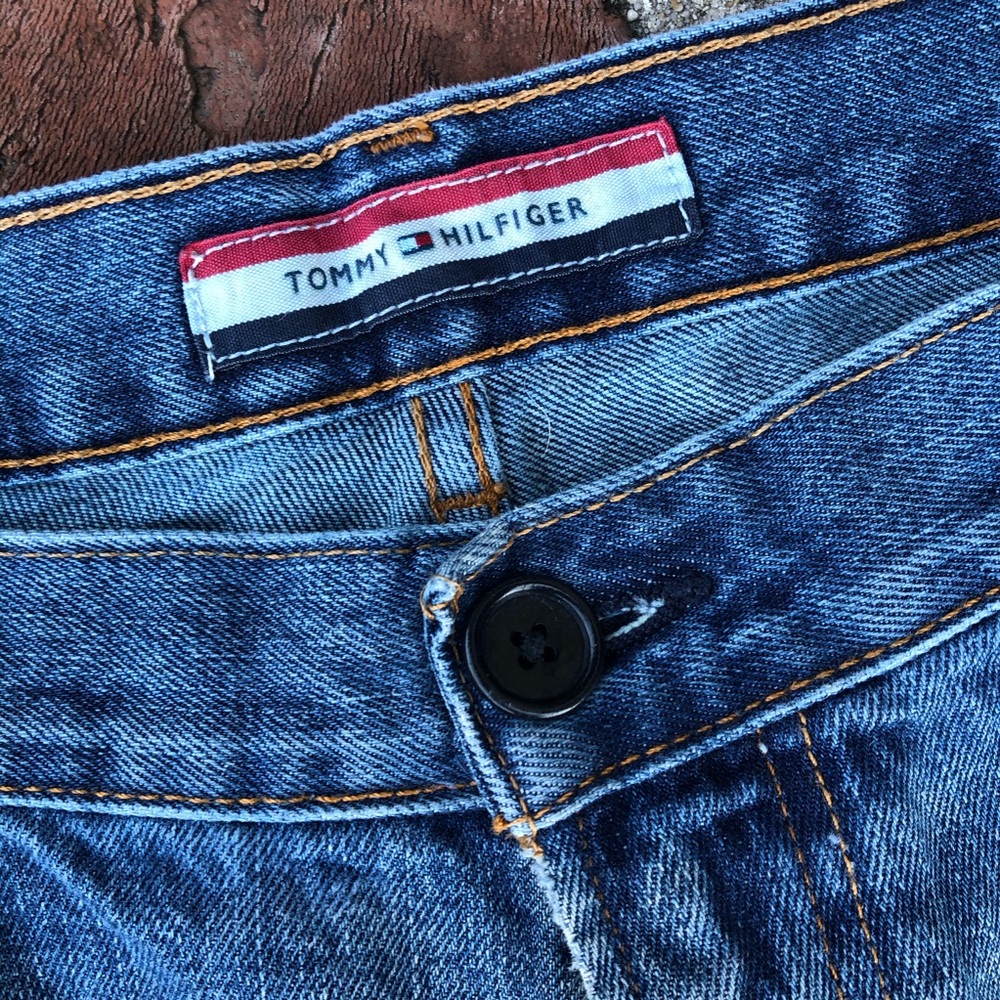 Tommy Hilfiger medium wash jeans size 36 - Picture 2 of 7